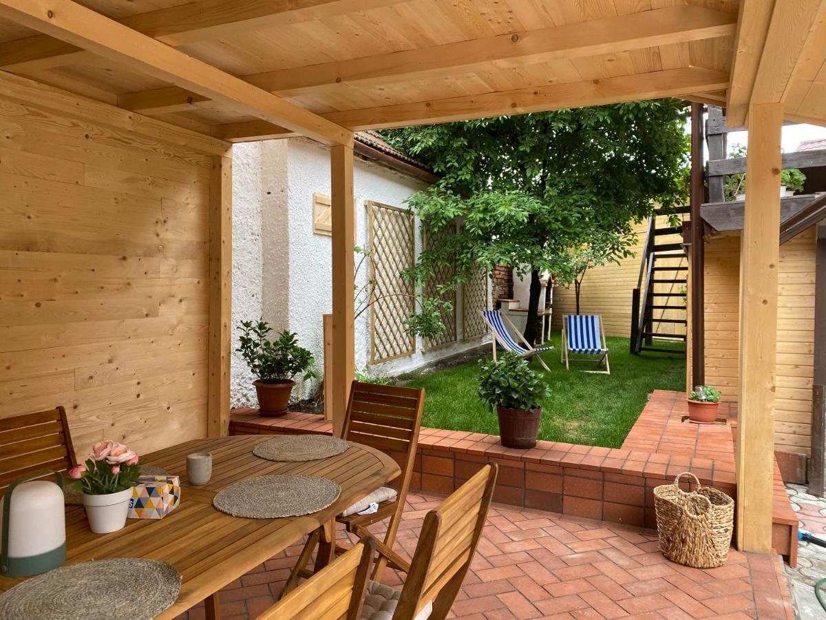 Victoria Gasthaus Rasnov - Charming Vacation House In Rasnov Bagian luar foto