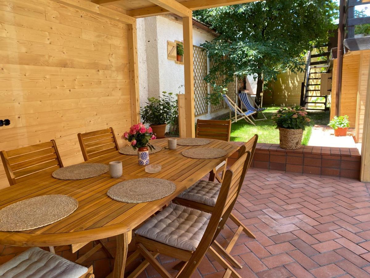 Victoria Gasthaus Rasnov - Charming Vacation House In Rasnov Bagian luar foto