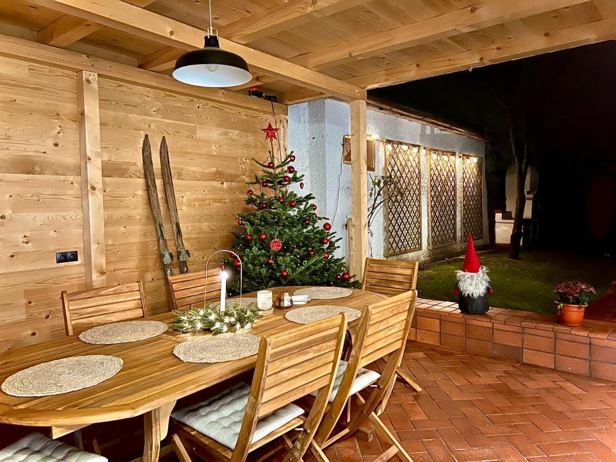 Victoria Gasthaus Rasnov - Charming Vacation House In Rasnov Bagian luar foto