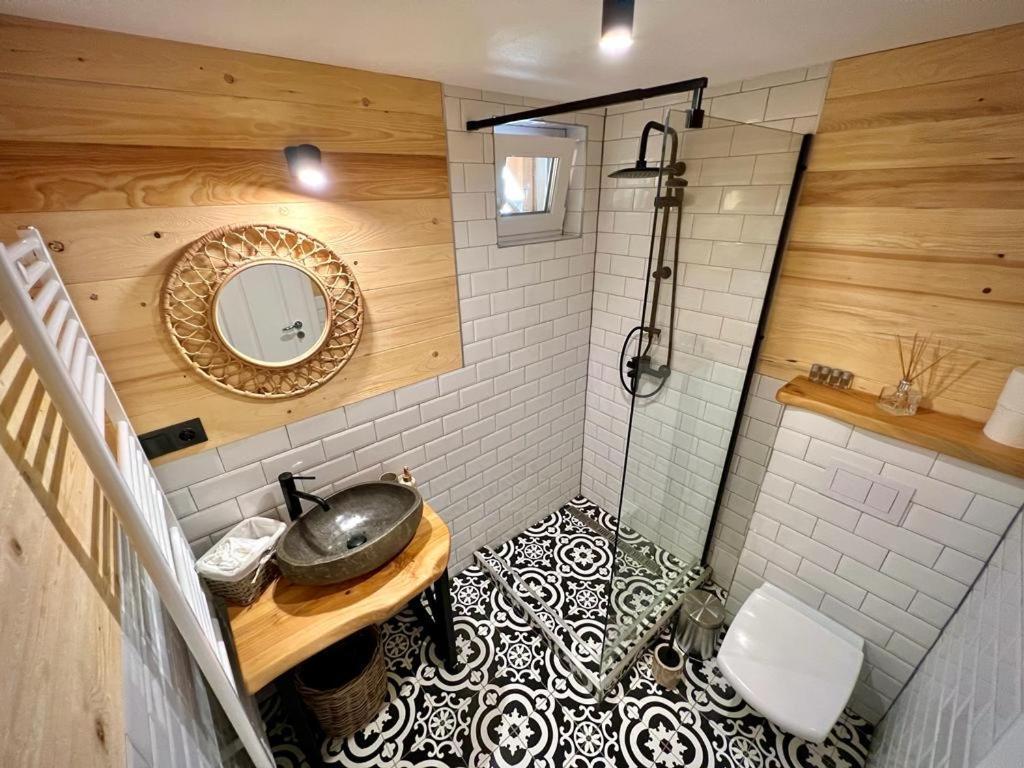 Victoria Gasthaus Rasnov - Charming Vacation House In Rasnov Bagian luar foto